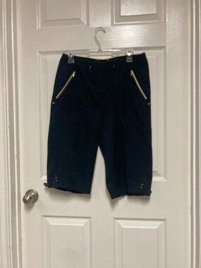 Tail Tech Golf shorts blue with gold zip pockets size 8 Women's